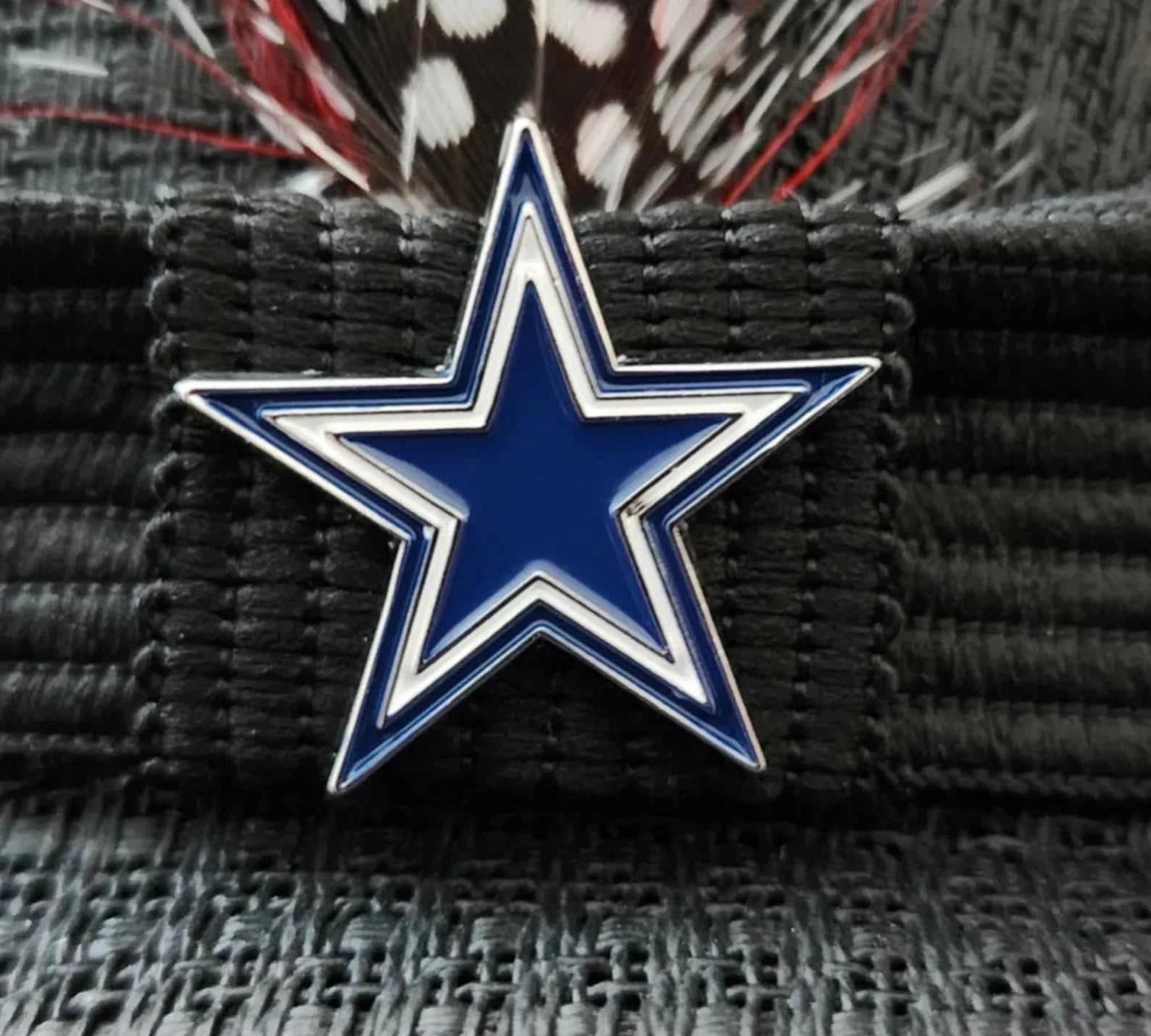 Cowboys Star Lapel Pin – Stylish Accessory for Fans and Collectors