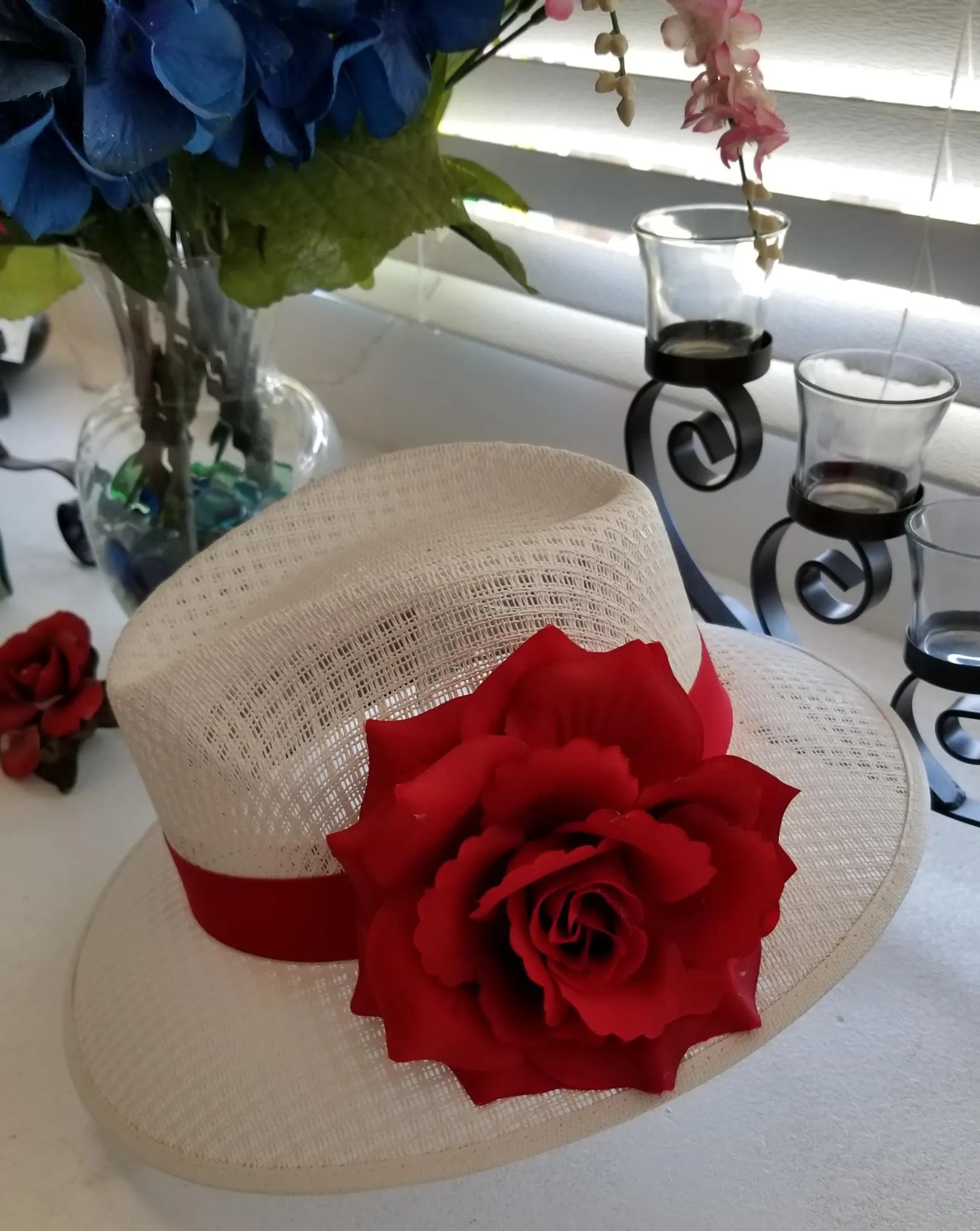 Black or White Viejo Ladies Shoes with Red Accents